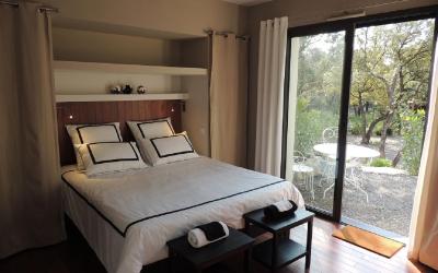 Chambre Lit Queen-Size - Vue sur Jardin Chambre Lit Queen-Size - Vue sur Jardin