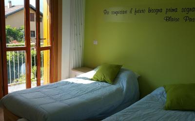 Camera Doppia con Letti Singoli