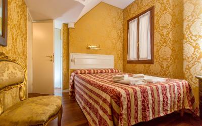 Camera Matrimoniale Economy