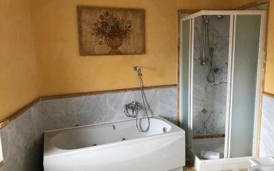 Camera Deluxe Matrimoniale/Doppia con Letti Singoli, con Vasca Idromassaggio