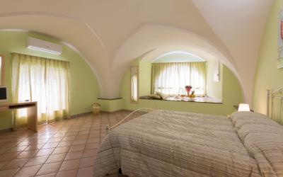 Camera Quadrupla Classic