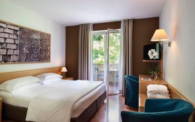 Camera Matrimoniale/Doppia con Letti Singoli