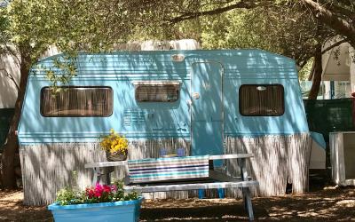 Caravan con Bagno Privato Esterno (2 Adulti)