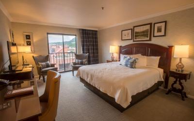 Superior King Room