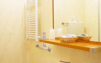 Camera Matrimoniale/Doppia con Letti Singoli