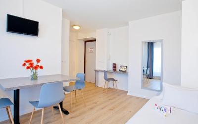 Appartement 4u00a0Adultes avec Kitchenette Appartement 4u00a0Adultes avec Kitchenette