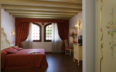 Camera Matrimoniale Superior