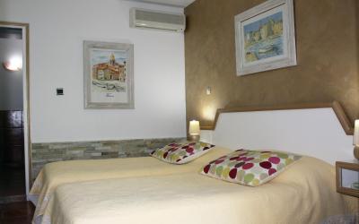 Chambre Lits Jumeaux avec Douche Chambre Lits Jumeaux avec Douche