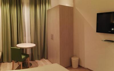 Camera Comfort Matrimoniale/Doppia con Letti Singoli