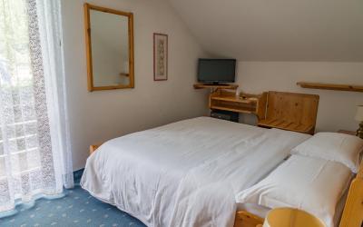 Camera Matrimoniale/Doppia con Letti Singoli