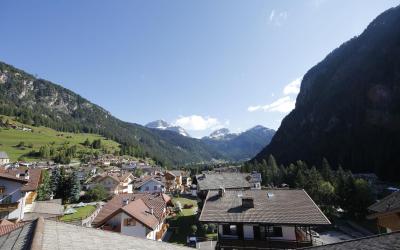 Camera Matrimoniale/Doppia con Letti Singoli con Vista Montagna