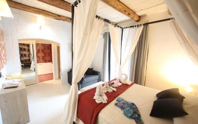 Camera Deluxe Matrimoniale con Vasca Idromassaggio 