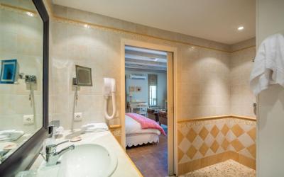 Chambre Double Confort avec Terrasse Chambre Double Confort avec Terrasse