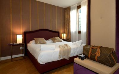 Appartamento con 2 Camere da Letto (6 Adulti) - San Marco 1859