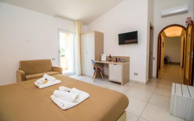 Camera Deluxe Matrimoniale/Doppia con Letti Singoli con Balcone