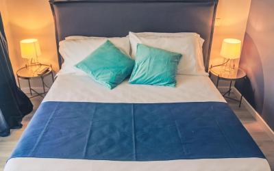 Camera Matrimoniale Deluxe con Balcone e Vista Mare