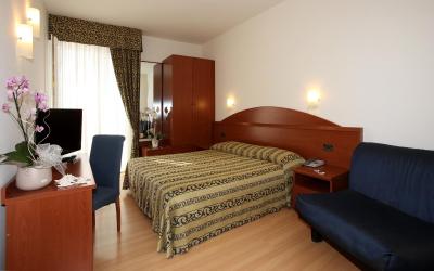 Camera Matrimoniale/Doppia con Letti Singoli con Balcone 