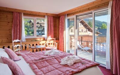 Chambre Double Supu00e9rieure (2 Adultes) Chambre Double Supu00e9rieure (2 Adultes)