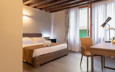 Camera Matrimoniale/Doppia con Letti Singoli