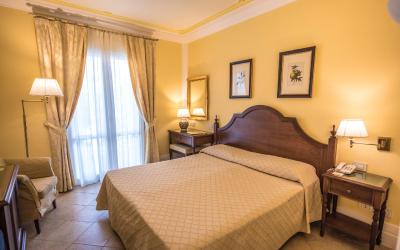 Camera Standard Matrimoniale/Doppia con Letti Singoli