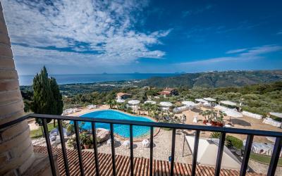 Camera Tripla Standard con Vista Mare