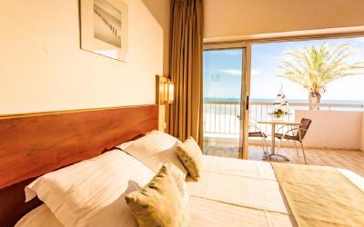 Chambre Double ou Lits Jumeaux - Vue sur Mer