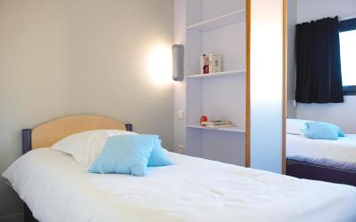 Chambre Lits Jumeaux avec Salle de Bains Privative