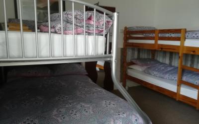 Family Room (2 Adults + 2 Children)