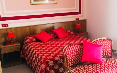 Camera Matrimoniale/Doppia con Letti Singoli