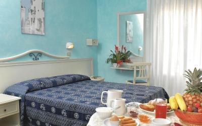 Camera Matrimoniale/Doppia con Letti Singoli con Balcone 