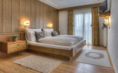 Camera Familiare (2 Adulti + 2 Bambini)