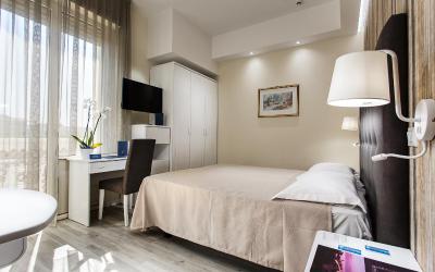 Camera Matrimoniale/Doppia con Letti Singoli con Balcone 