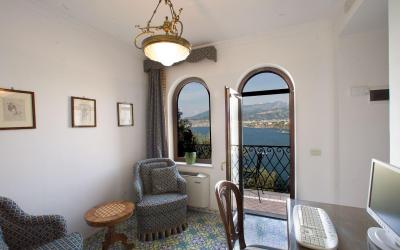 Camera Familiare (2 Adulti + 2 Bambini)