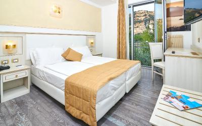 Camera Classic Matrimoniale/Doppia con Letti Singoli 