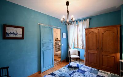 Chambre Double ou Lits Jumeaux avec Salle de Bains Privative Chambre Double ou Lits Jumeaux avec Salle de Bains Privative