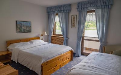 Camera Tripla Comfort