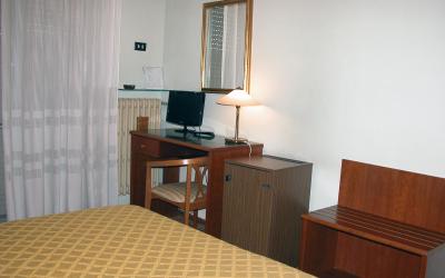 Camera Matrimoniale/Doppia con Letti Singoli