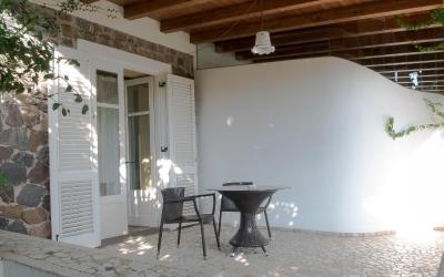 Camera Matrimoniale Classic con Vista Mare Parziale