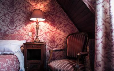 Chambre Double u00c9conomique - 3u00e8me u00c9tage Chambre Double u00c9conomique - 3u00e8me u00c9tage
