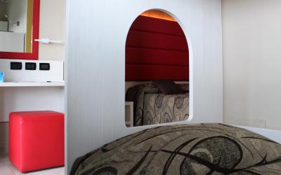 Camera Quadrupla con Vista Mare