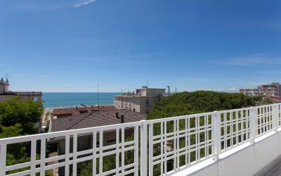 Camera Superior Plus Matrimoniale/Doppia con Letti Singoli con Vista Mare