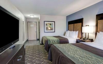 Double Room with Two Double Beds - Non-Smoking