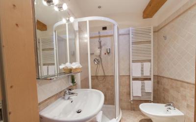 Camera Matrimoniale/Doppia con Letti Singoli con Balcone 