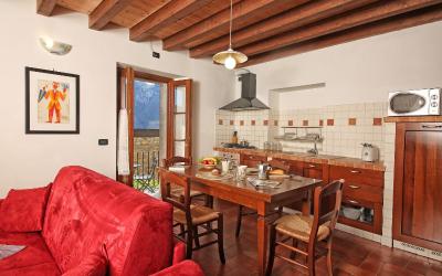 Appartamento con Balcone
