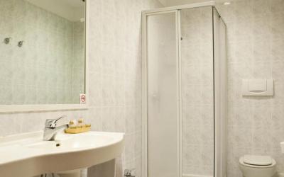 2 Camere Comunicanti (3 Adulti)