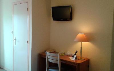 Chambre Triple - Vue sur Rue Chambre Triple - Vue sur Rue