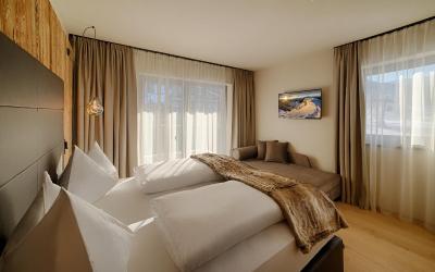 Appartamento Deluxe con 2 Camere da Letto, Terrazza e Balcone