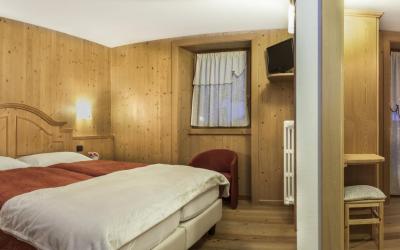 Camera Familiare con Vista Montagna