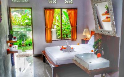 Kamar Queen dengan Pemandangan Taman