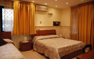 Camera Familiare con Bagno Privato